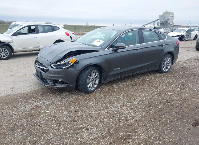 Photo 2 of 2017 Ford Fusion HYBRID SE (VIN 3FA6P0LU4HR264926)