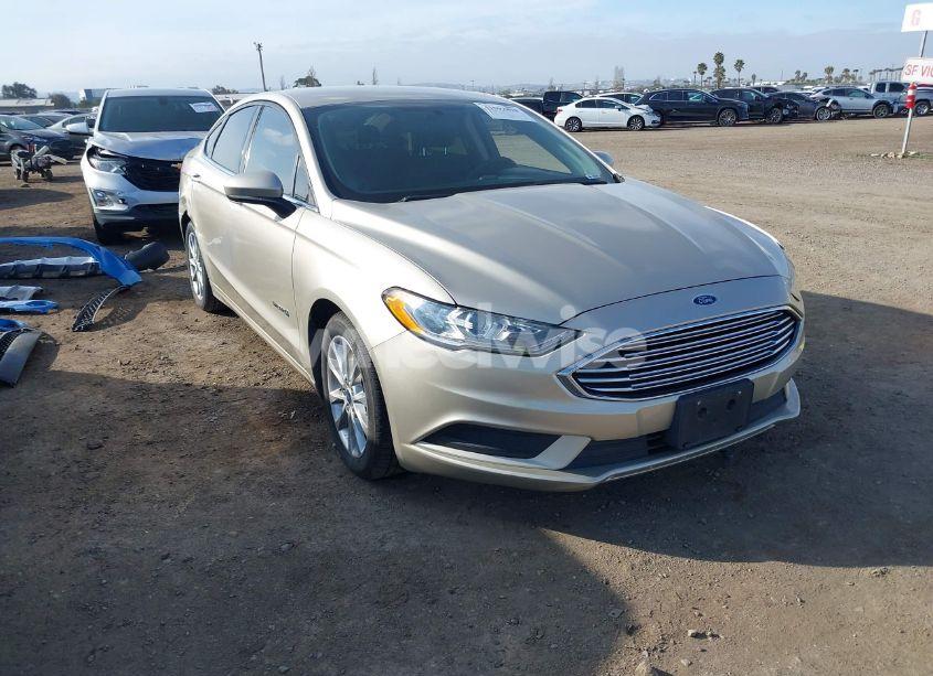 2017 Ford Fusion HYBRID SE (VIN 3FA6P0LU4HR285193) main photo