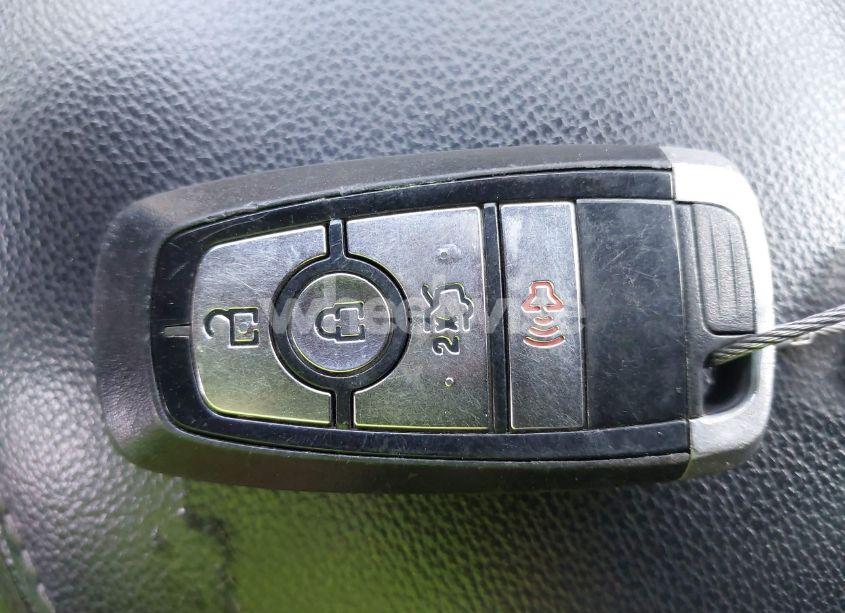 Photo 11 of 2017 Ford Fusion HYBRID SE (VIN 3FA6P0LU4HR285193)