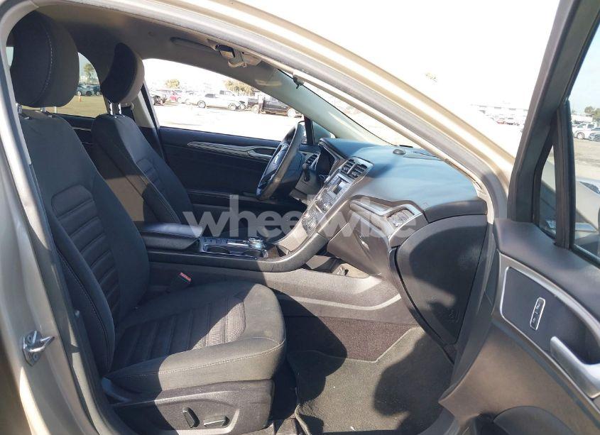 Photo 5 of 2017 Ford Fusion HYBRID SE (VIN 3FA6P0LU4HR285193)