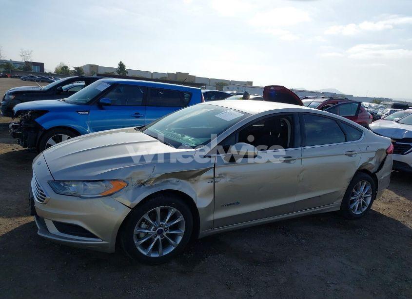 Photo 6 of 2017 Ford Fusion HYBRID SE (VIN 3FA6P0LU4HR285193)