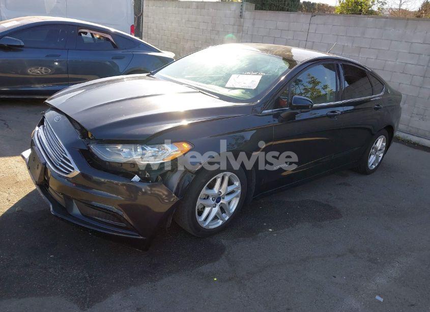 Photo 2 of 2017 Ford Fusion HYBRID SE (VIN 3FA6P0LU4HR301473)