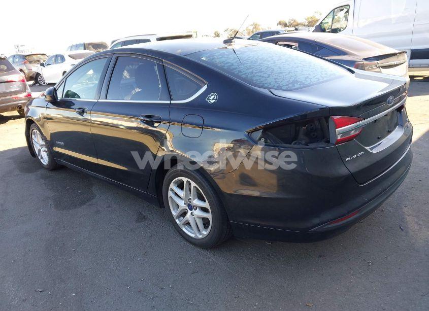 Photo 3 of 2017 Ford Fusion HYBRID SE (VIN 3FA6P0LU4HR301473)