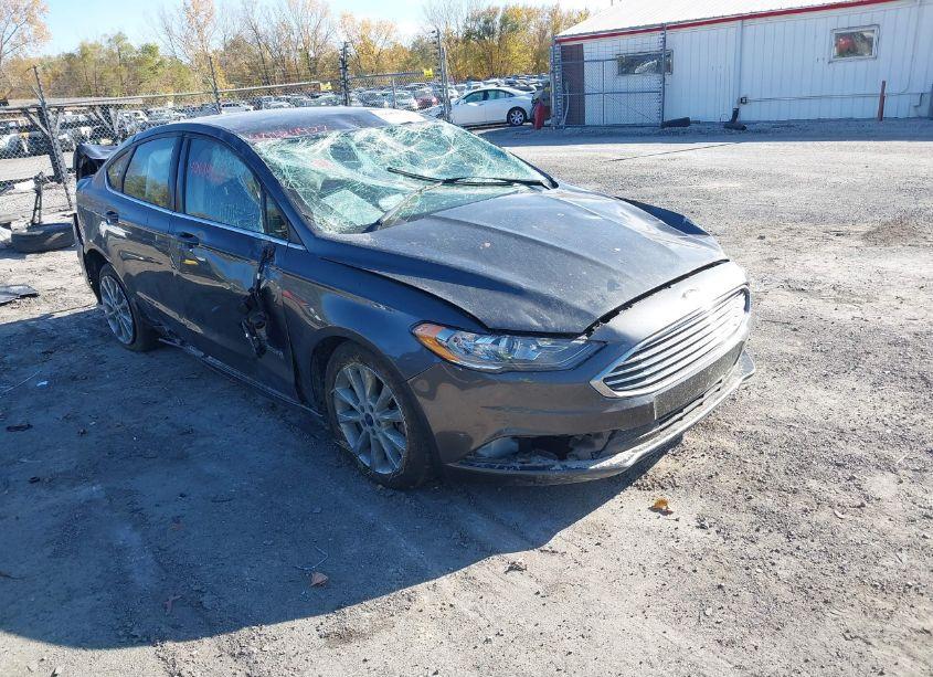 2017 Ford Fusion HYBRID SE (VIN 3FA6P0LU4HR323358) main photo