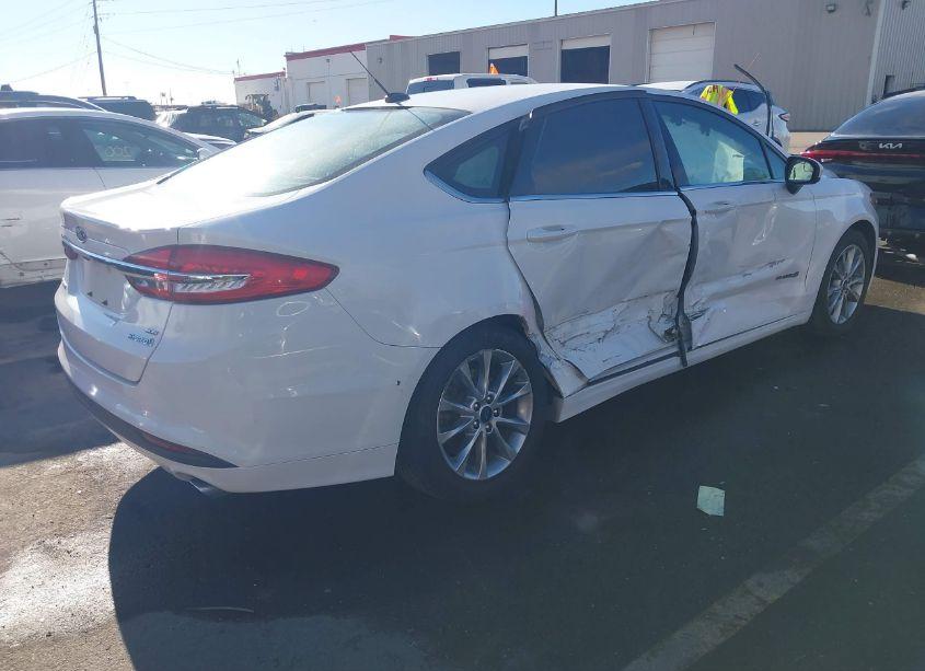 Photo 4 of 2017 Ford Fusion HYBRID SE (VIN 3FA6P0LU4HR324834)