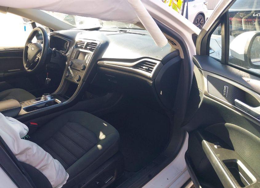 Photo 5 of 2017 Ford Fusion HYBRID SE (VIN 3FA6P0LU4HR324834)