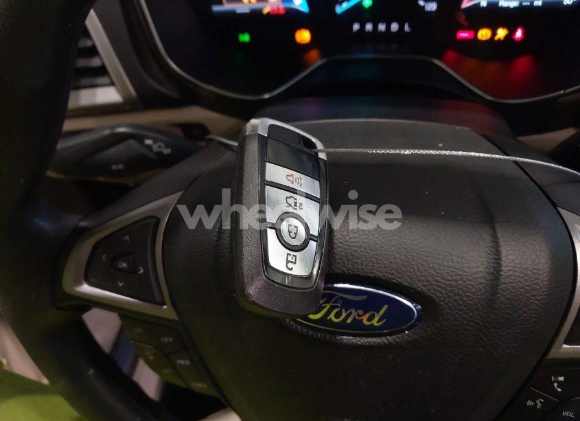 Photo 11 of 2018 Ford Fusion HYBRID SE (VIN 3FA6P0LU4JR110044)