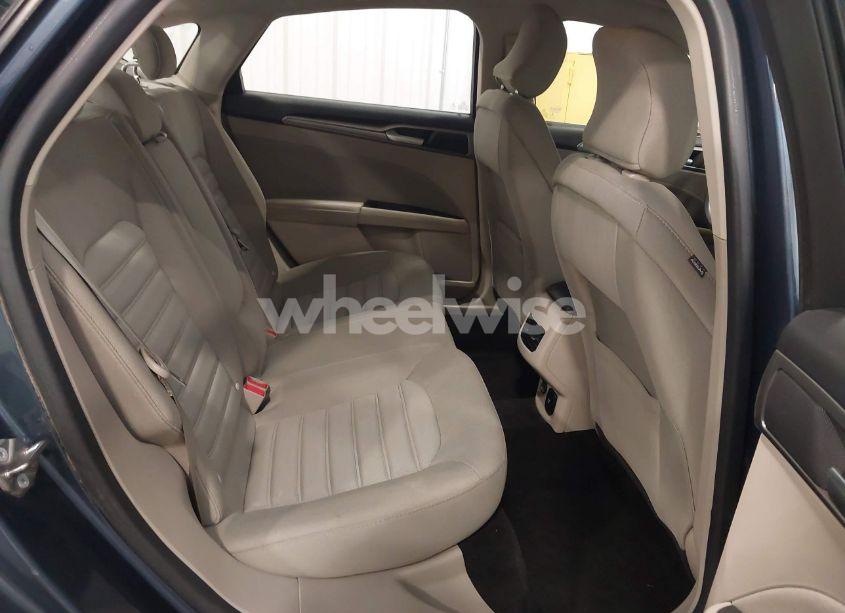 Photo 8 of 2018 Ford Fusion HYBRID SE (VIN 3FA6P0LU4JR110044)