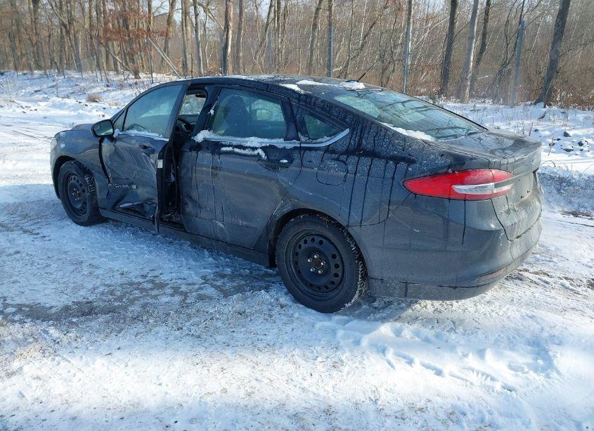 Photo 3 of 2018 Ford Fusion HYBRID SE (VIN 3FA6P0LU4JR132643)