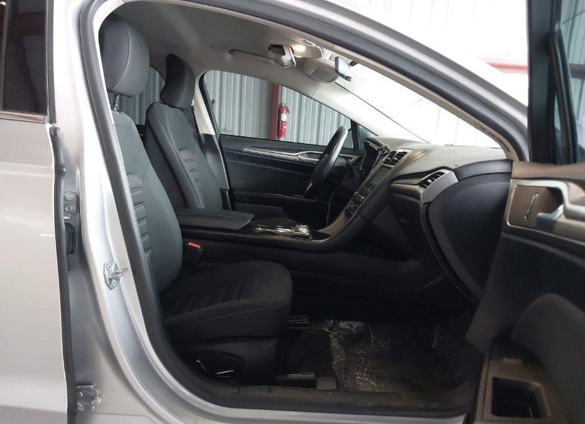 Photo 5 of 2018 Ford Fusion HYBRID SE (VIN 3FA6P0LU4JR145408)