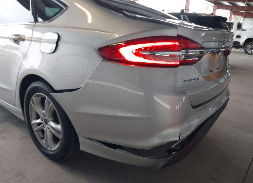 Photo 6 of 2018 Ford Fusion HYBRID SE (VIN 3FA6P0LU4JR145408)