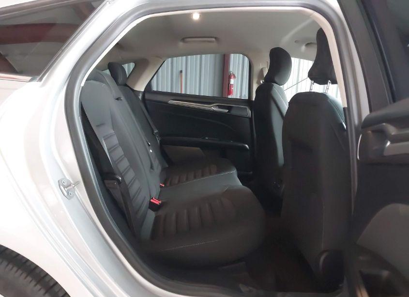 Photo 8 of 2018 Ford Fusion HYBRID SE (VIN 3FA6P0LU4JR145408)