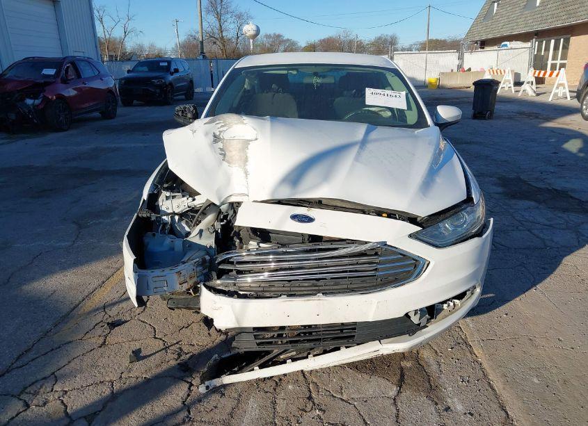 Photo 12 of 2018 Ford Fusion HYBRID SE (VIN 3FA6P0LU4JR153542)