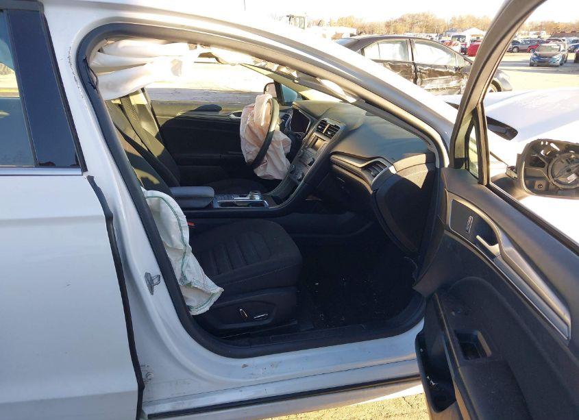 Photo 5 of 2018 Ford Fusion HYBRID SE (VIN 3FA6P0LU4JR153542)