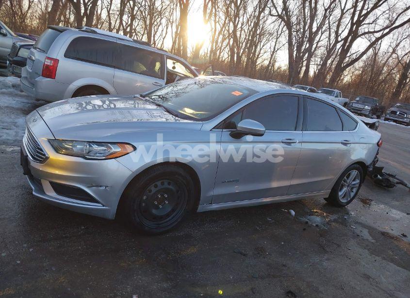 Photo 15 of 2018 Ford Fusion SE HYBRID (VIN 3FA6P0LU4JR269064)