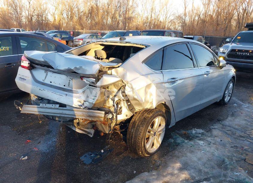 Photo 4 of 2018 Ford Fusion SE HYBRID (VIN 3FA6P0LU4JR269064)