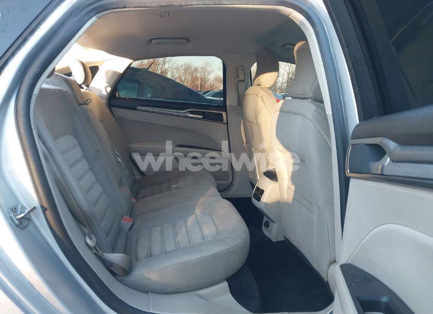 Photo 8 of 2018 Ford Fusion SE HYBRID (VIN 3FA6P0LU4JR269064)