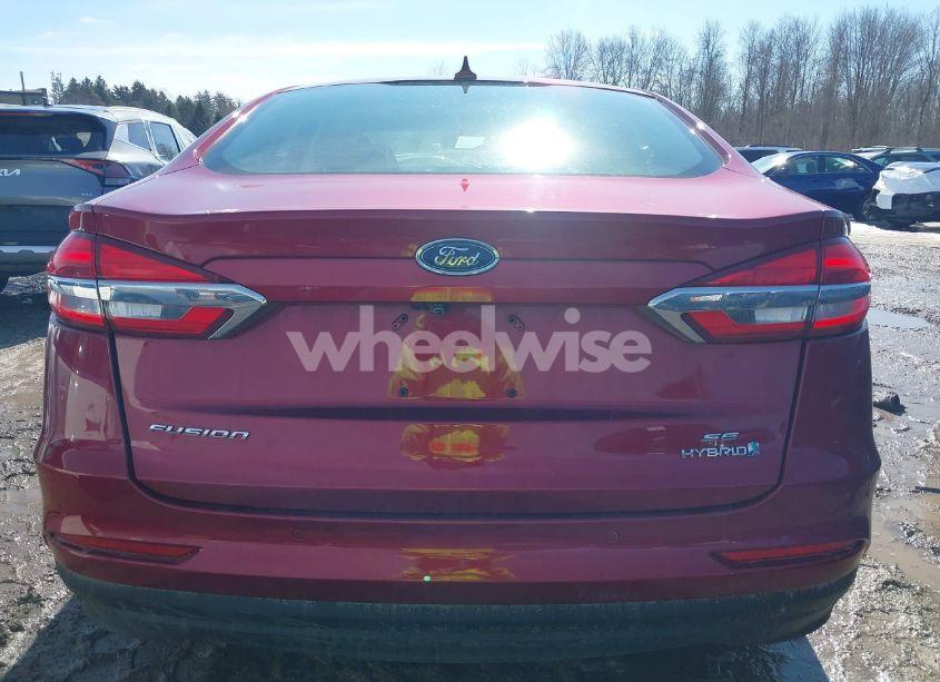 Photo 16 of 2019 Ford Fusion HYBRID SE (VIN 3FA6P0LU4KR101412)
