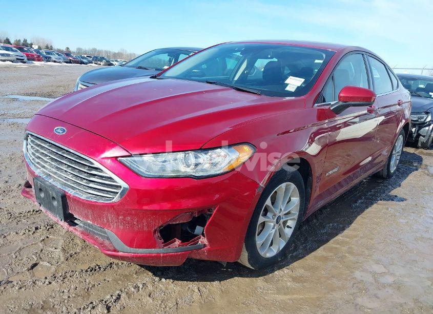Photo 2 of 2019 Ford Fusion HYBRID SE (VIN 3FA6P0LU4KR101412)