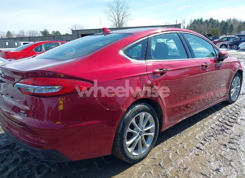 Photo 6 of 2019 Ford Fusion HYBRID SE (VIN 3FA6P0LU4KR101412)