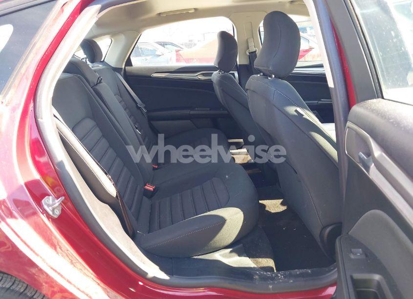 Photo 8 of 2019 Ford Fusion HYBRID SE (VIN 3FA6P0LU4KR101412)