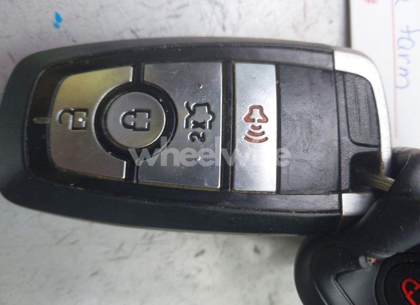 Photo 11 of 2019 Ford Fusion HYBRID SE (VIN 3FA6P0LU4KR156734)