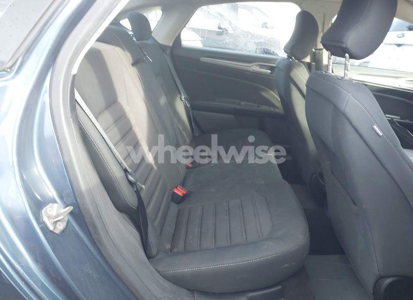 Photo 8 of 2019 Ford Fusion HYBRID SE (VIN 3FA6P0LU4KR156734)