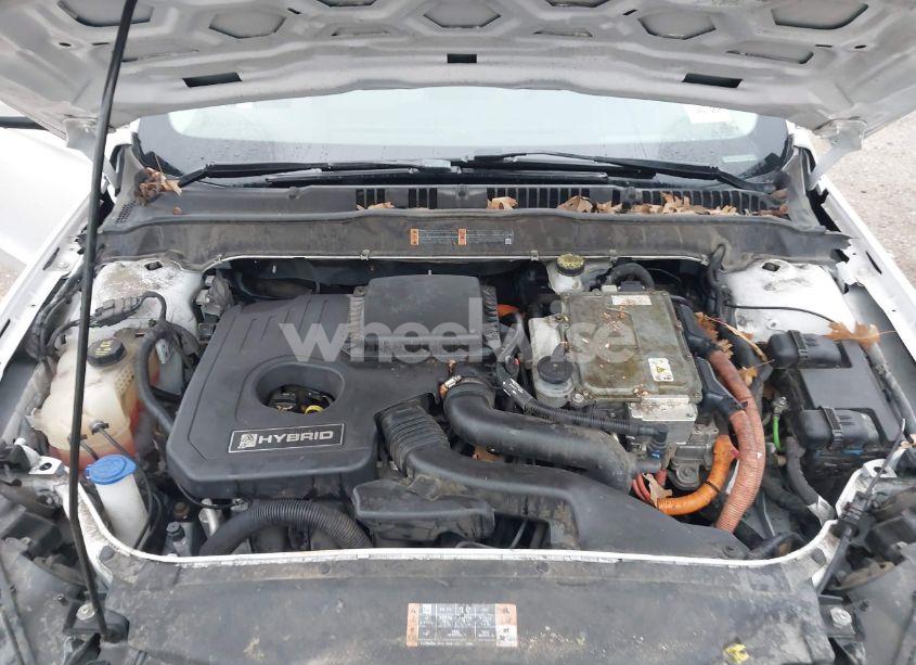 Photo 10 of 2019 Ford Fusion HYBRID SE (VIN 3FA6P0LU4KR187398)