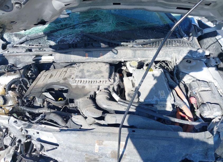 Photo 10 of 2019 Ford Fusion HYBRID SE (VIN 3FA6P0LU4KR225597)