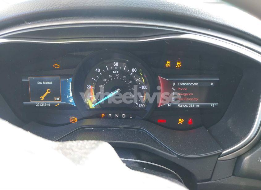 Photo 7 of 2019 Ford Fusion HYBRID SE (VIN 3FA6P0LU4KR225597)