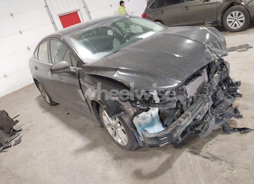 2019 Ford Fusion HYBRID SE (VIN 3FA6P0LU4KR237071) main photo