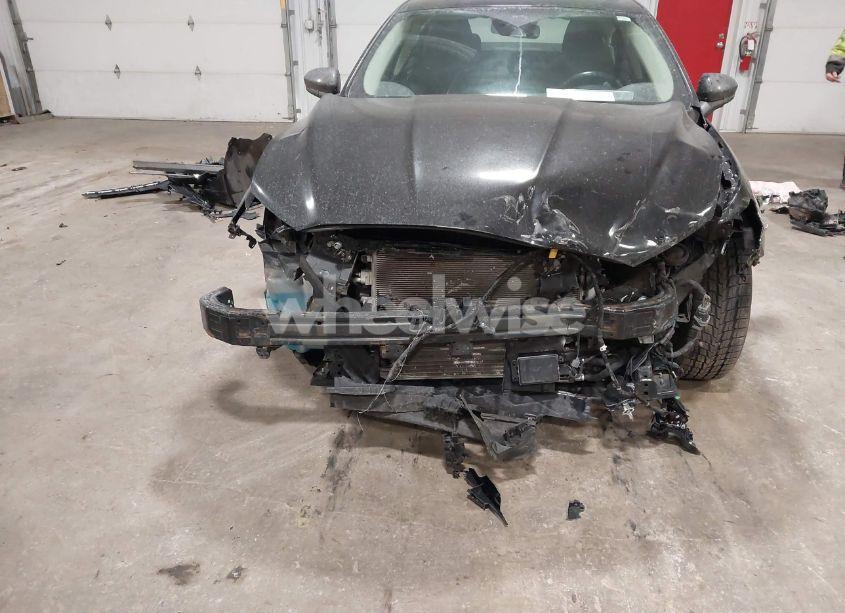 Photo 6 of 2019 Ford Fusion HYBRID SE (VIN 3FA6P0LU4KR237071)