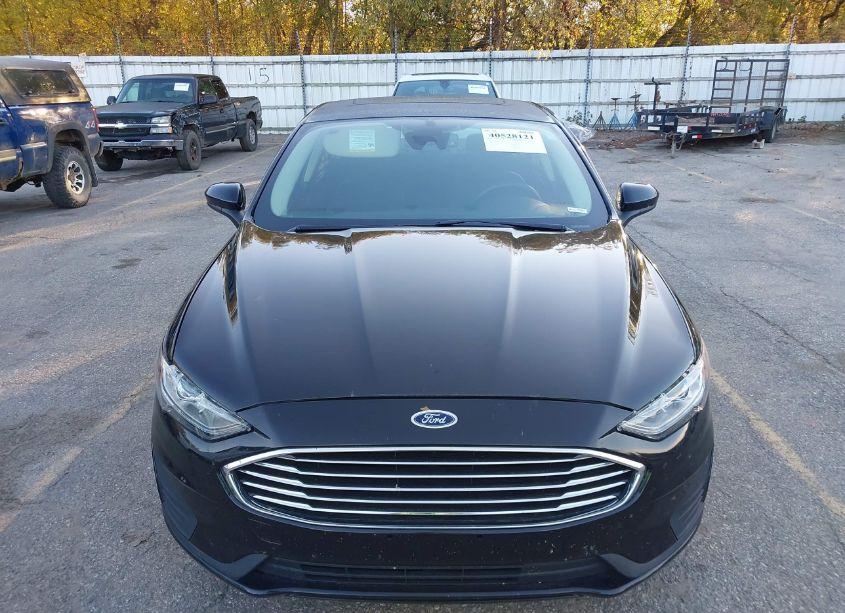 Photo 12 of 2019 Ford Fusion HYBRID SE (VIN 3FA6P0LU4KR262147)