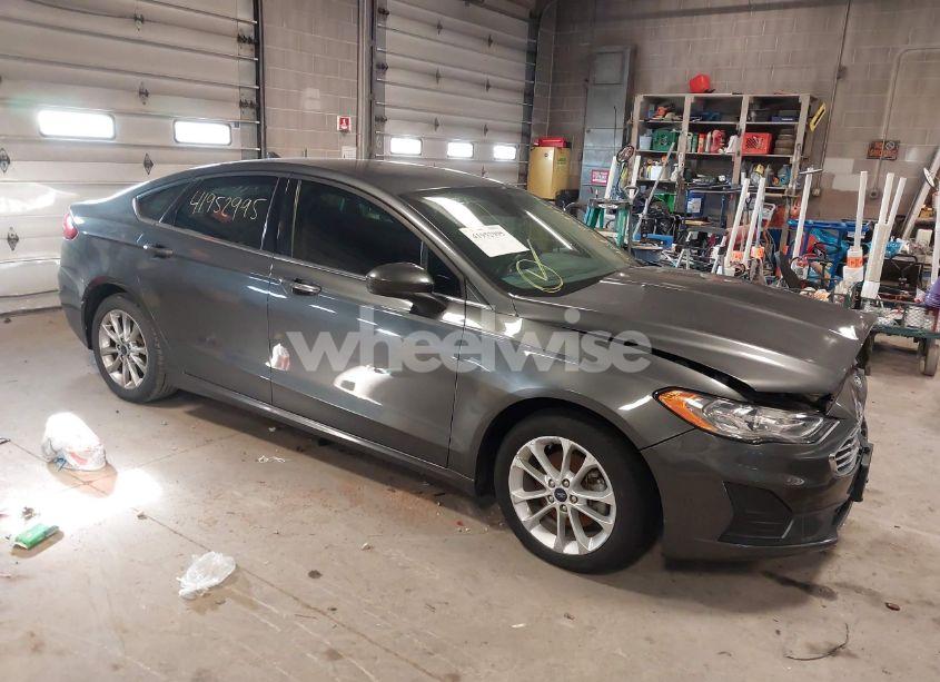 2020 Ford Fusion HYBRID SE (VIN 3FA6P0LU4LR118809) main photo
