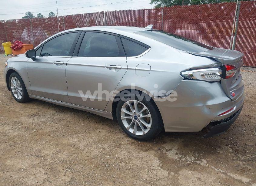 Photo 3 of 2020 Ford Fusion HYBRID SE (VIN 3FA6P0LU4LR148070)