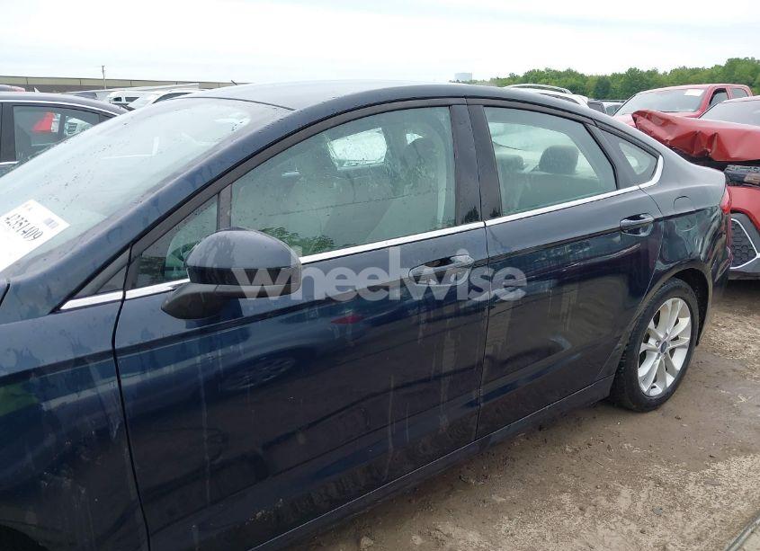 Photo 14 of 2020 Ford Fusion HYBRID SE (VIN 3FA6P0LU4LR163314)