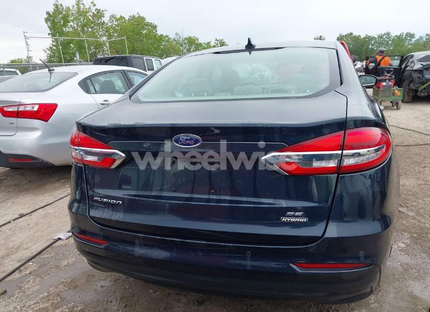 Photo 16 of 2020 Ford Fusion HYBRID SE (VIN 3FA6P0LU4LR163314)