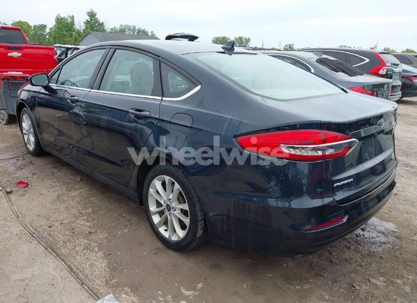 Photo 3 of 2020 Ford Fusion HYBRID SE (VIN 3FA6P0LU4LR163314)