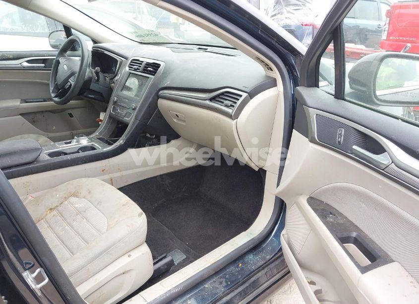 Photo 5 of 2020 Ford Fusion HYBRID SE (VIN 3FA6P0LU4LR163314)