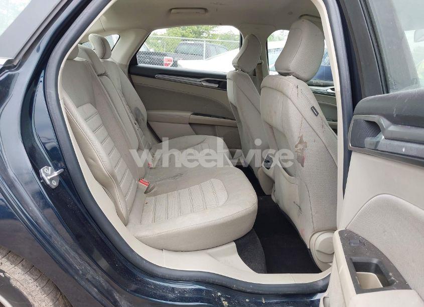 Photo 8 of 2020 Ford Fusion HYBRID SE (VIN 3FA6P0LU4LR163314)