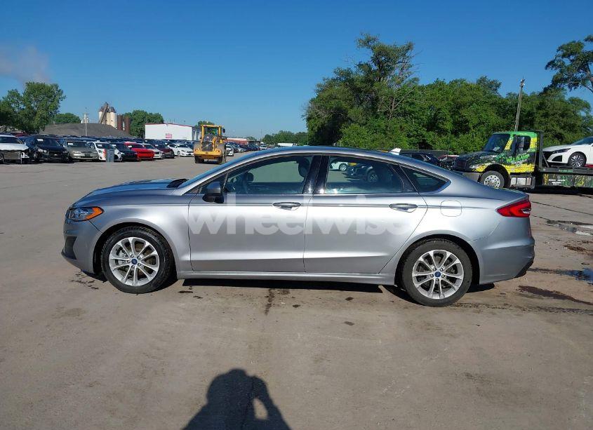 Photo 14 of 2020 Ford Fusion HYBRID SE (VIN 3FA6P0LU4LR219672)