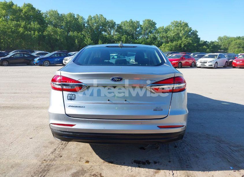 Photo 16 of 2020 Ford Fusion HYBRID SE (VIN 3FA6P0LU4LR219672)