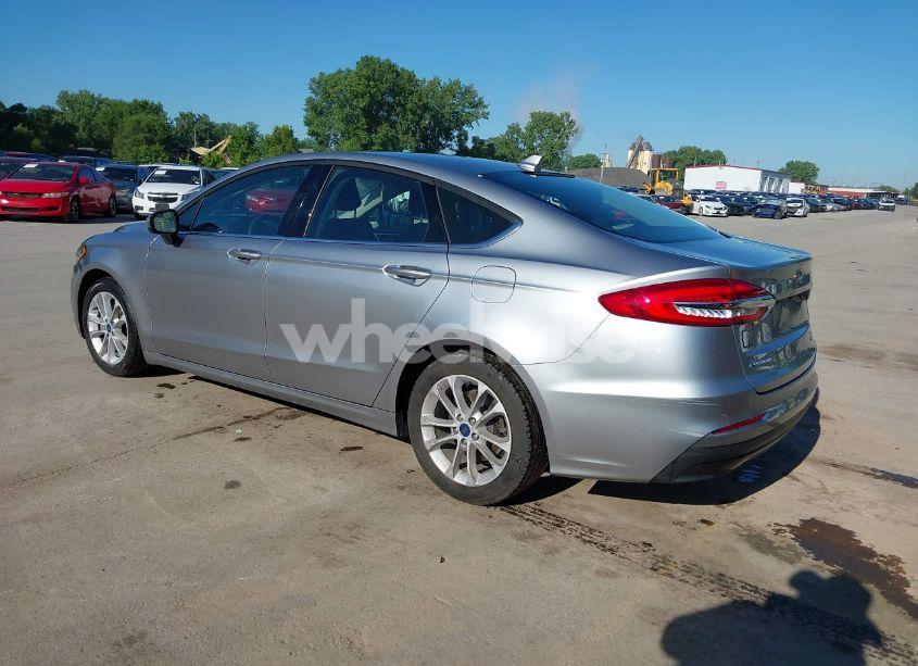 Photo 3 of 2020 Ford Fusion HYBRID SE (VIN 3FA6P0LU4LR219672)