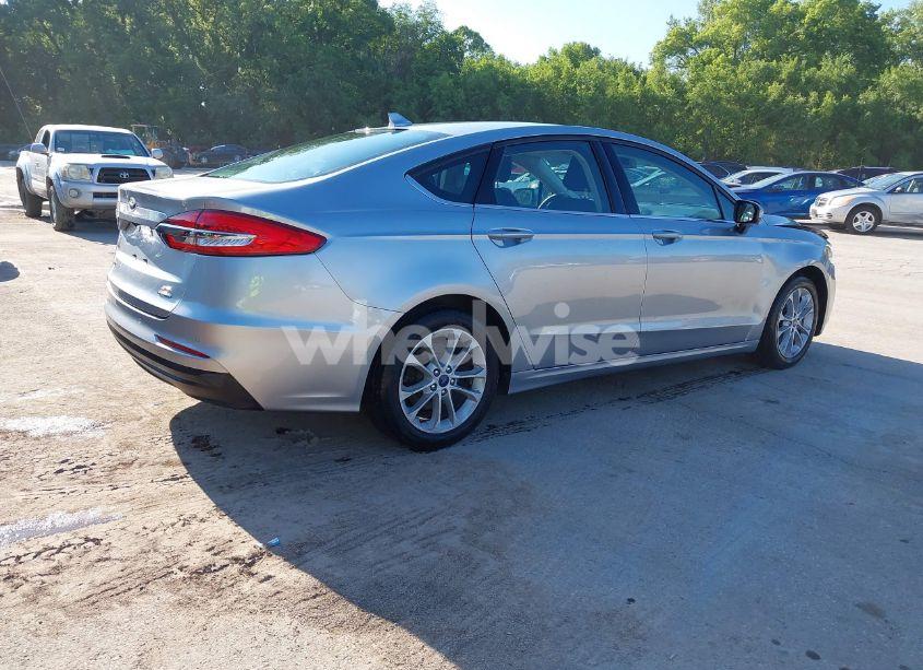 Photo 4 of 2020 Ford Fusion HYBRID SE (VIN 3FA6P0LU4LR219672)