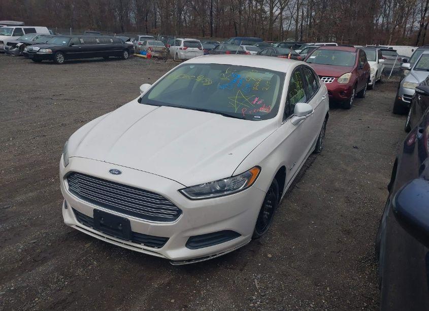 Photo 2 of 2013 Ford Fusion HYBRID SE (VIN 3FA6P0LU5DR131506)