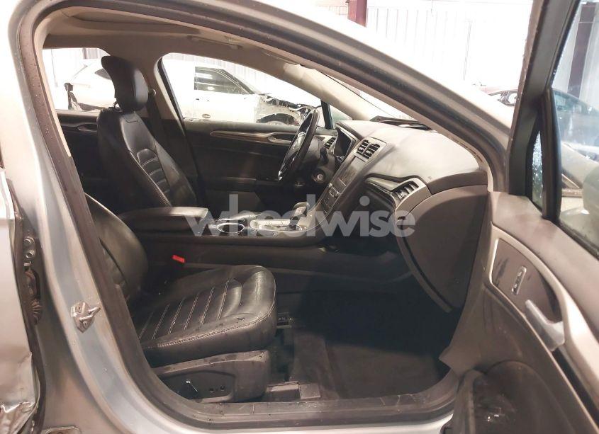 Photo 5 of 2013 Ford Fusion HYBRID SE (VIN 3FA6P0LU5DR157250)