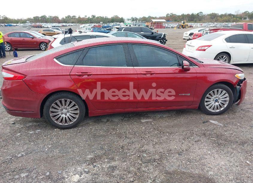 Photo 13 of 2013 Ford Fusion HYBRID SE (VIN 3FA6P0LU5DR174727)