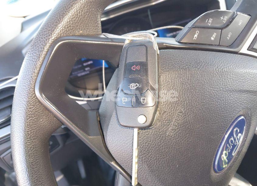 Photo 11 of 2013 Ford Fusion HYBRID SE (VIN 3FA6P0LU5DR175358)