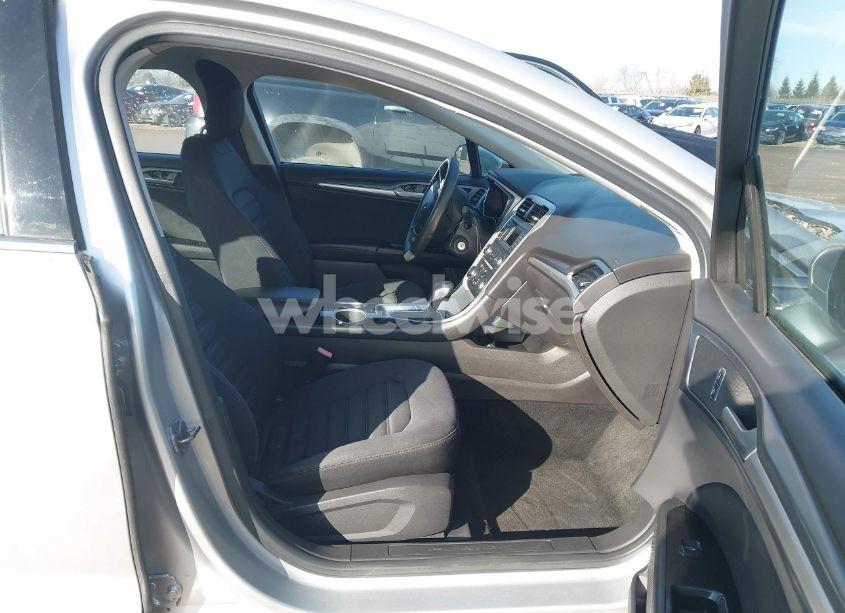 Photo 5 of 2013 Ford Fusion HYBRID SE (VIN 3FA6P0LU5DR175358)