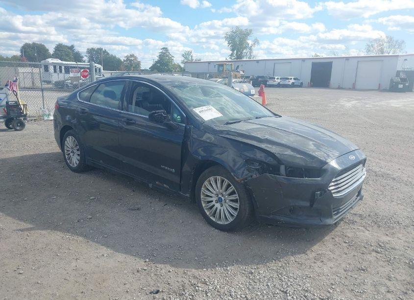 2013 Ford Fusion HYBRID SE (VIN 3FA6P0LU5DR208245) main photo